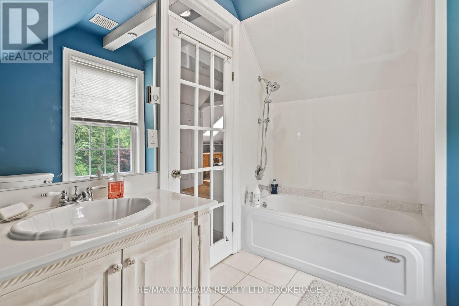 535 Charlotte Street, Niagara-On-The-Lake, Ontario  L0S 1J0 - Photo 37 - X13210498