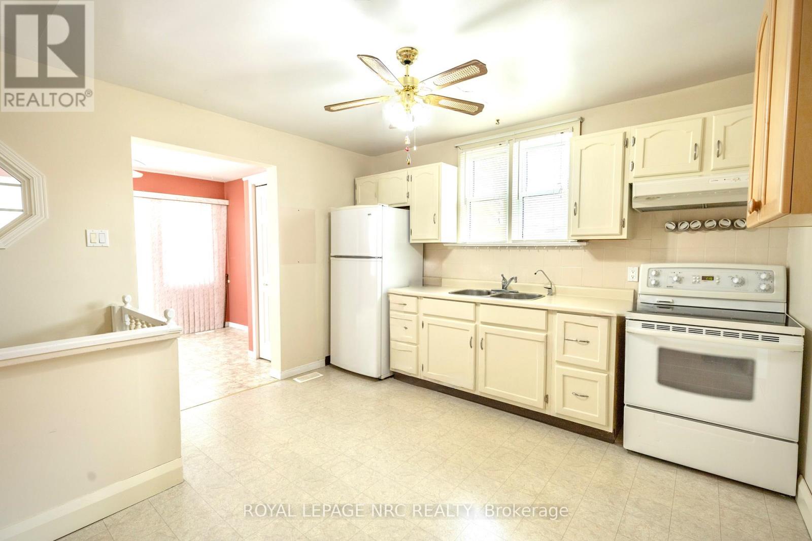 155 Knoll Street, Port Colborne, Ontario  L3K 5B2 - Photo 4 - X13197130
