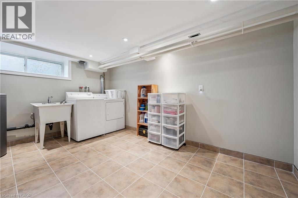 128 Wilhelm Street, Kitchener, Ontario  N2H 5S5 - Photo 23 - 40834432