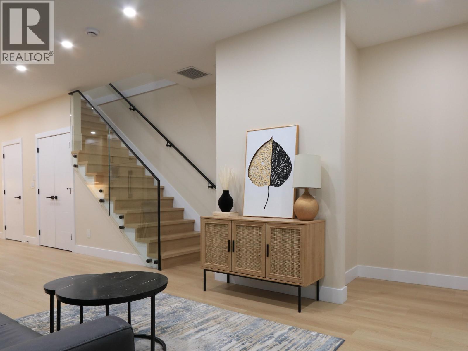 2828 Cheyenne Avenue, Vancouver, British Columbia  V5R 4R6 - Photo 12 - R3121635