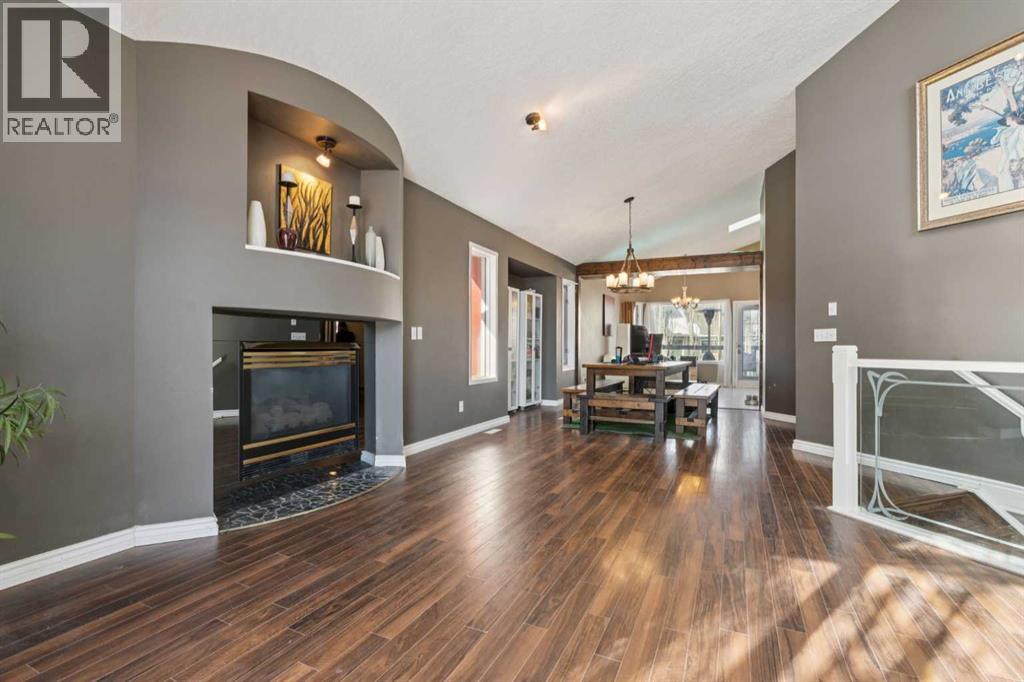 8373 Edgevalley Drive Nw, Calgary, Alberta  T3A 4X6 - Photo 7 - A2306025