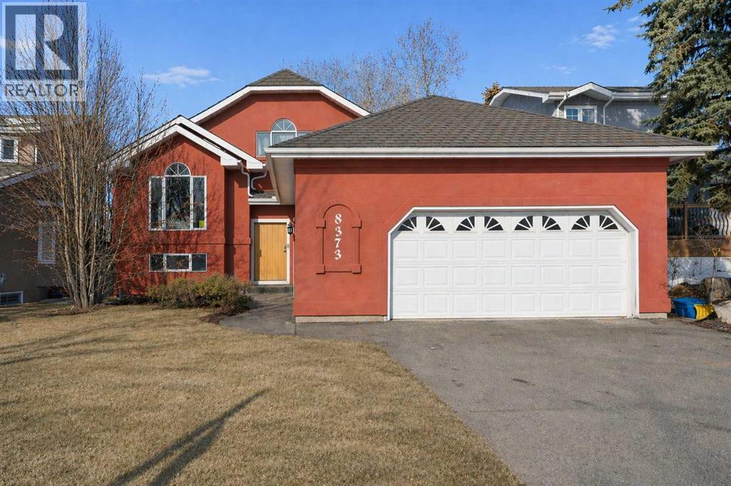 8373 Edgevalley Drive Nw, Calgary, Alberta  T3A 4X6 - Photo 1 - A2306025