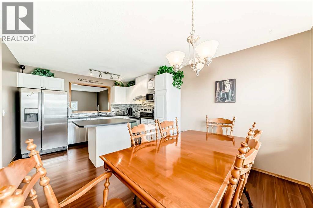 270 Rocky Ridge Court Nw, Calgary, Alberta T3G 4P1 - Photo 9 - A2315056