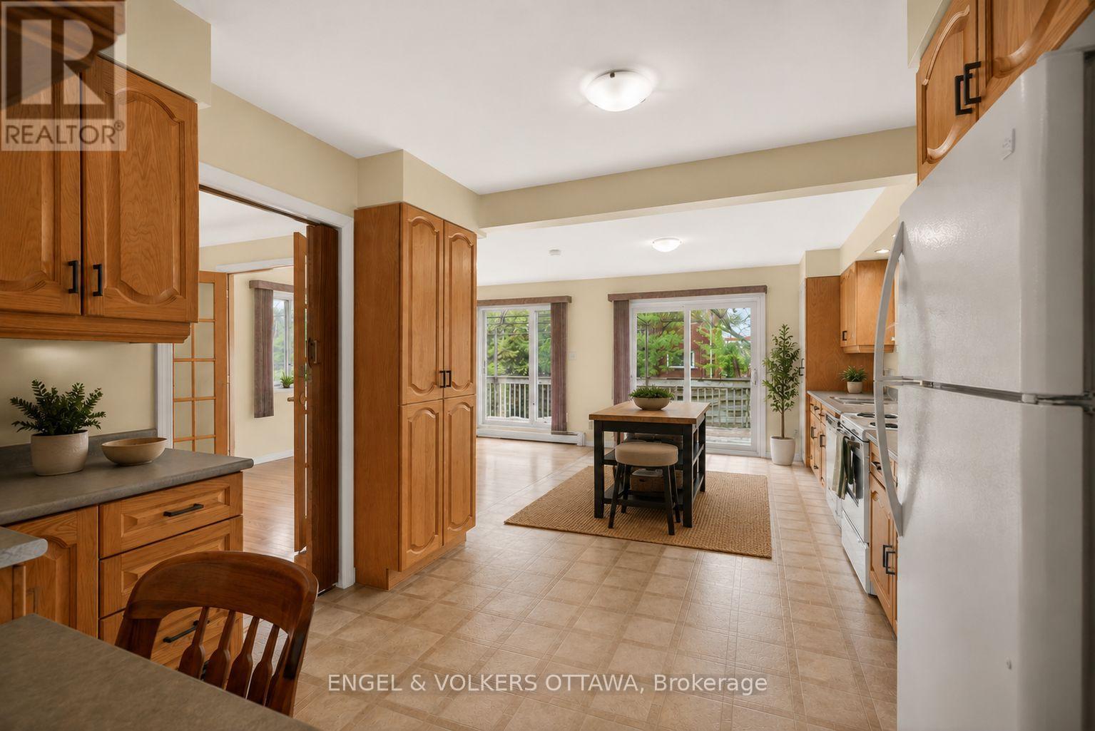 1166 Castle Hill Crescent, Ottawa, Ontario K2C 2A8 - Photo 12 - X13211730