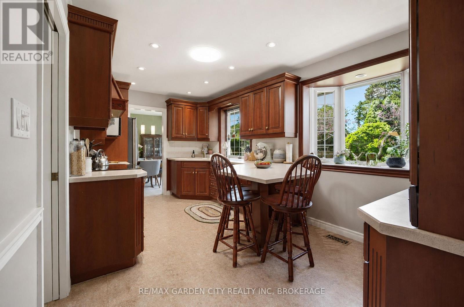 61 Royal York Road, St. Catharines, Ontario  L2N 2N7 - Photo 32 - X13211738