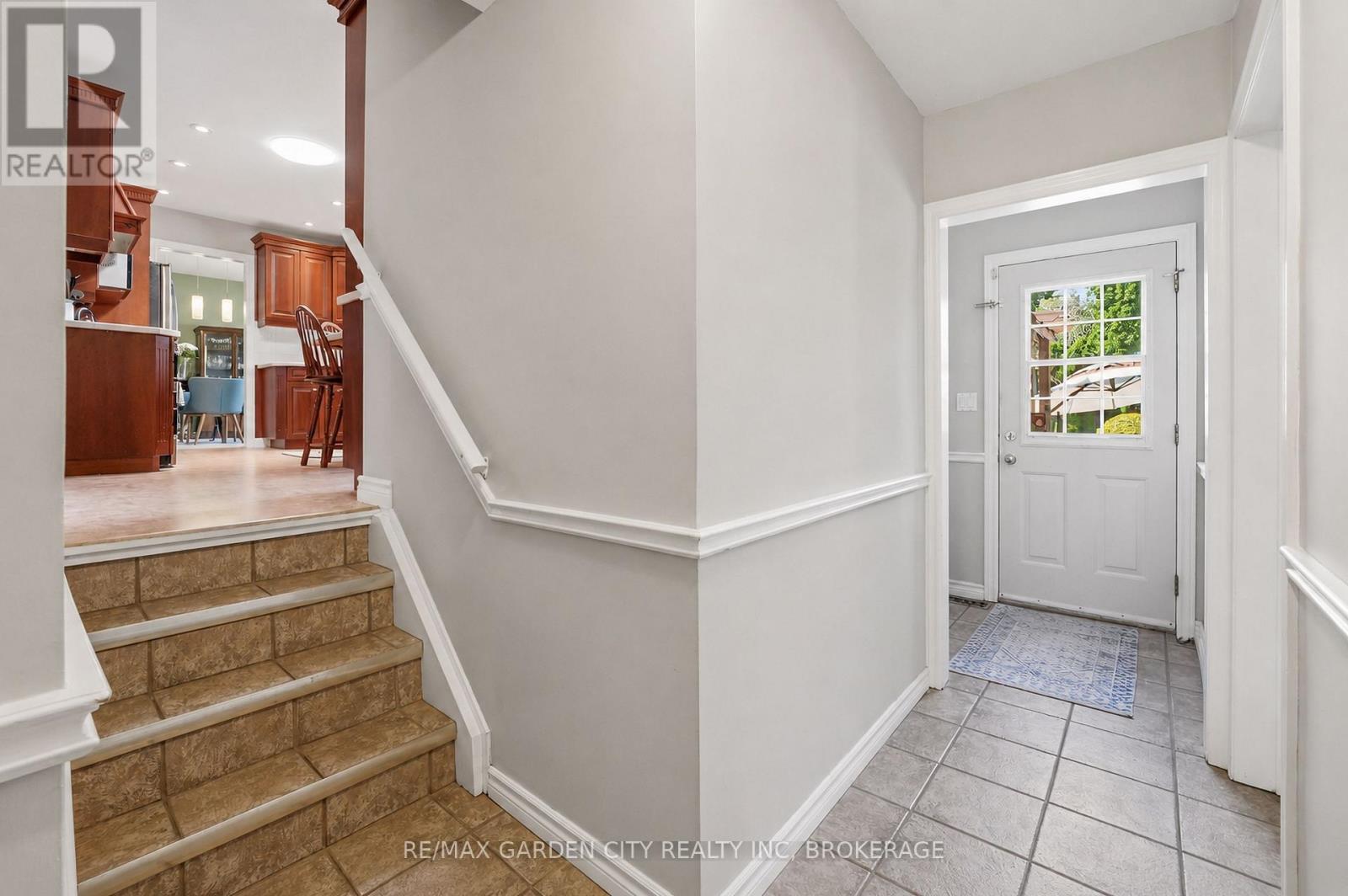 61 Royal York Road, St. Catharines, Ontario  L2N 2N7 - Photo 34 - X13211738