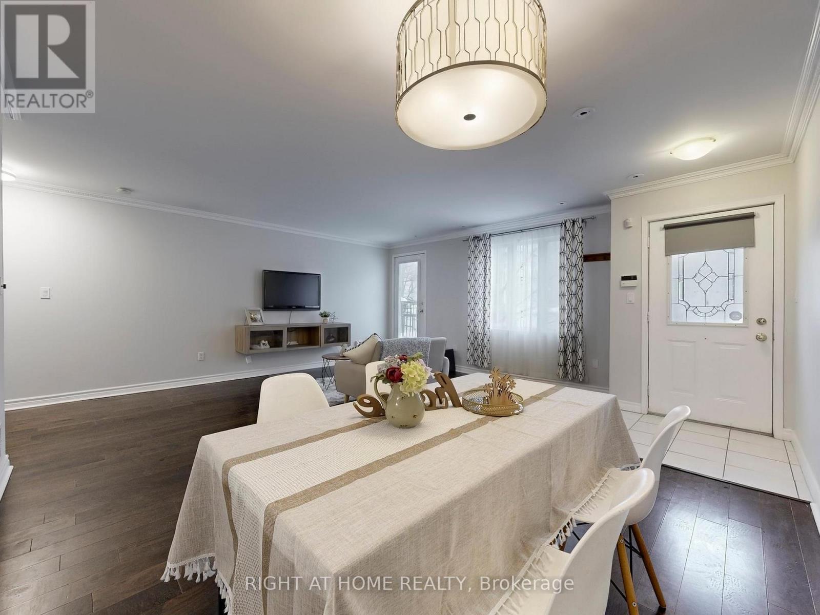 B28 - 108 Finch Avenue W, Toronto, Ontario  M2N 6W6 - Photo 22 - C13211702