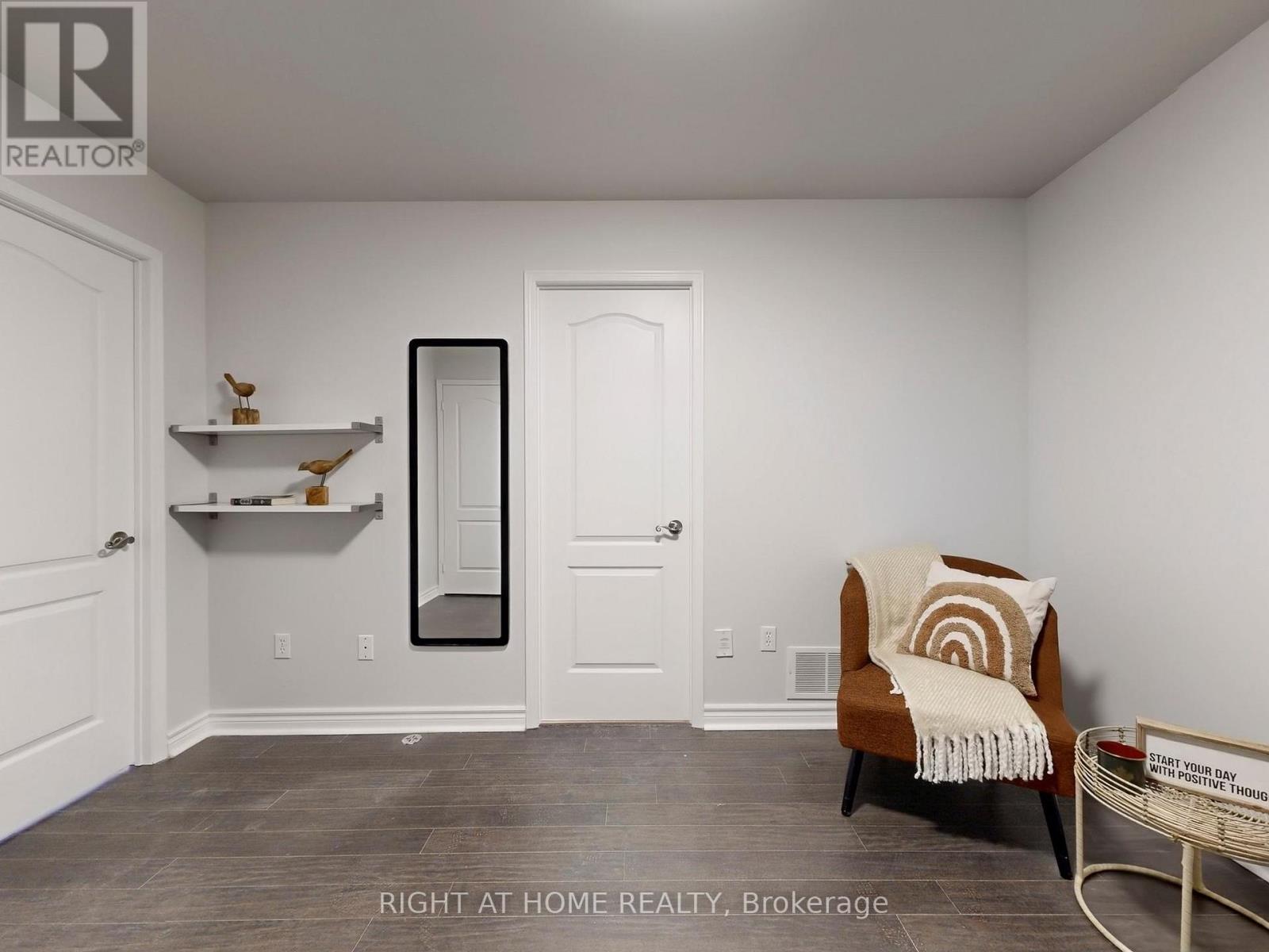 B28 - 108 Finch Avenue W, Toronto, Ontario  M2N 6W6 - Photo 25 - C13211702