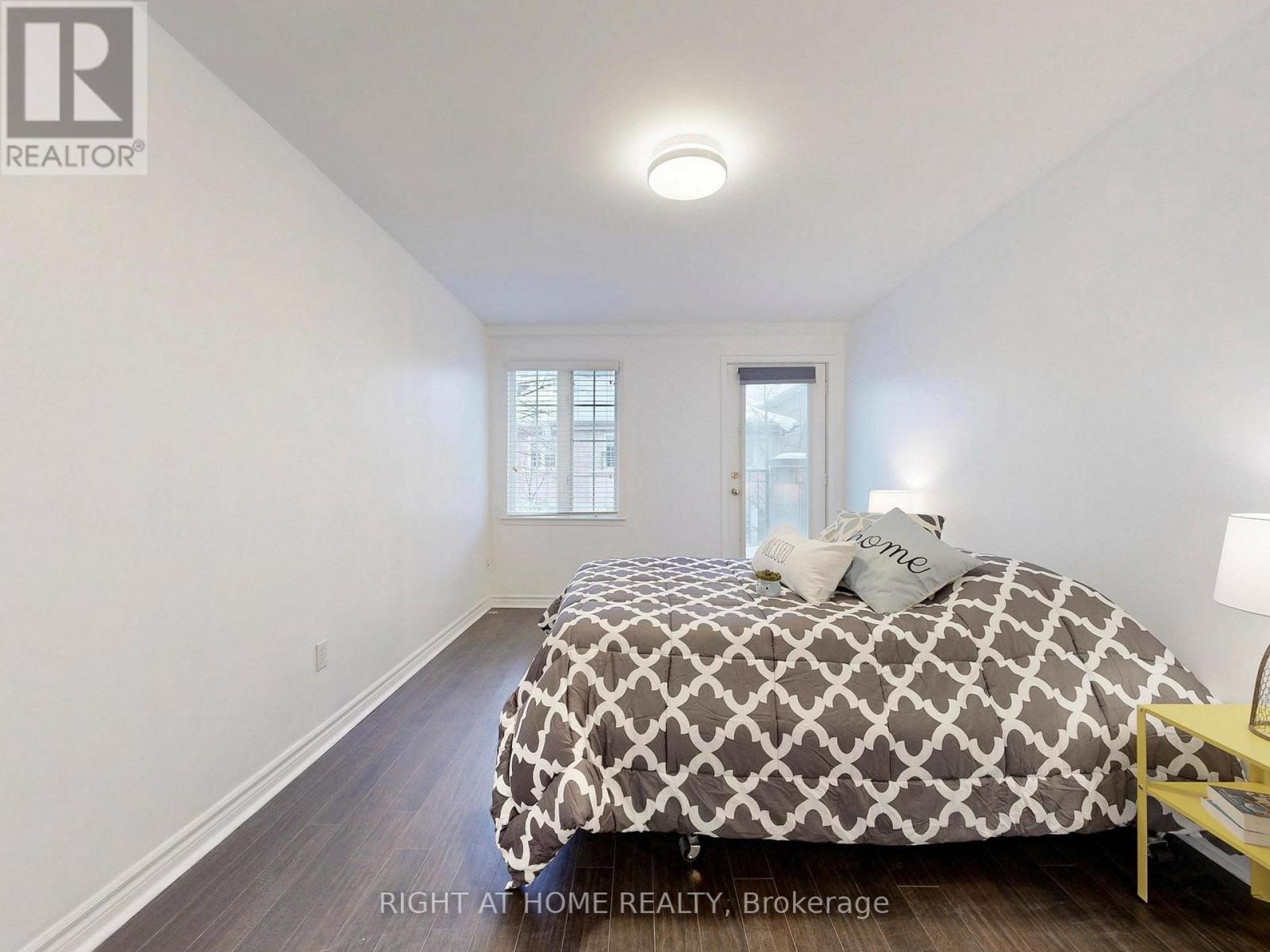 B28 - 108 Finch Avenue W, Toronto, Ontario  M2N 6W6 - Photo 29 - C13211702