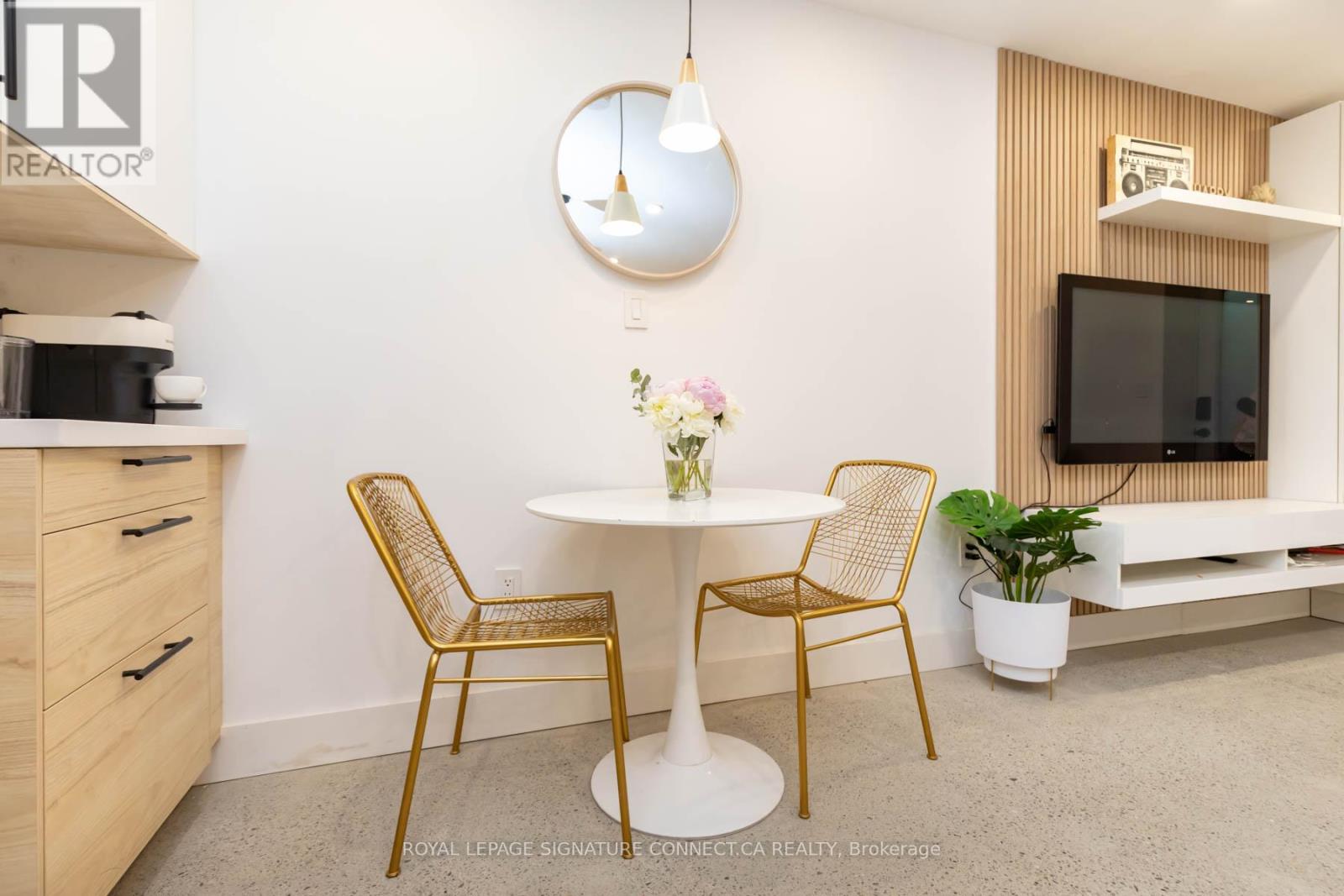 Lower - 55 Dearbourne Avenue, Toronto, Ontario  M4K 1M6 - Photo 14 - E13211734