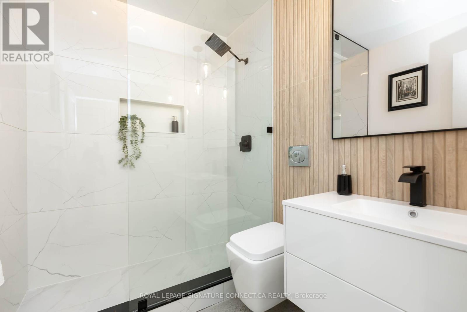 Lower - 55 Dearbourne Avenue, Toronto, Ontario  M4K 1M6 - Photo 19 - E13211734