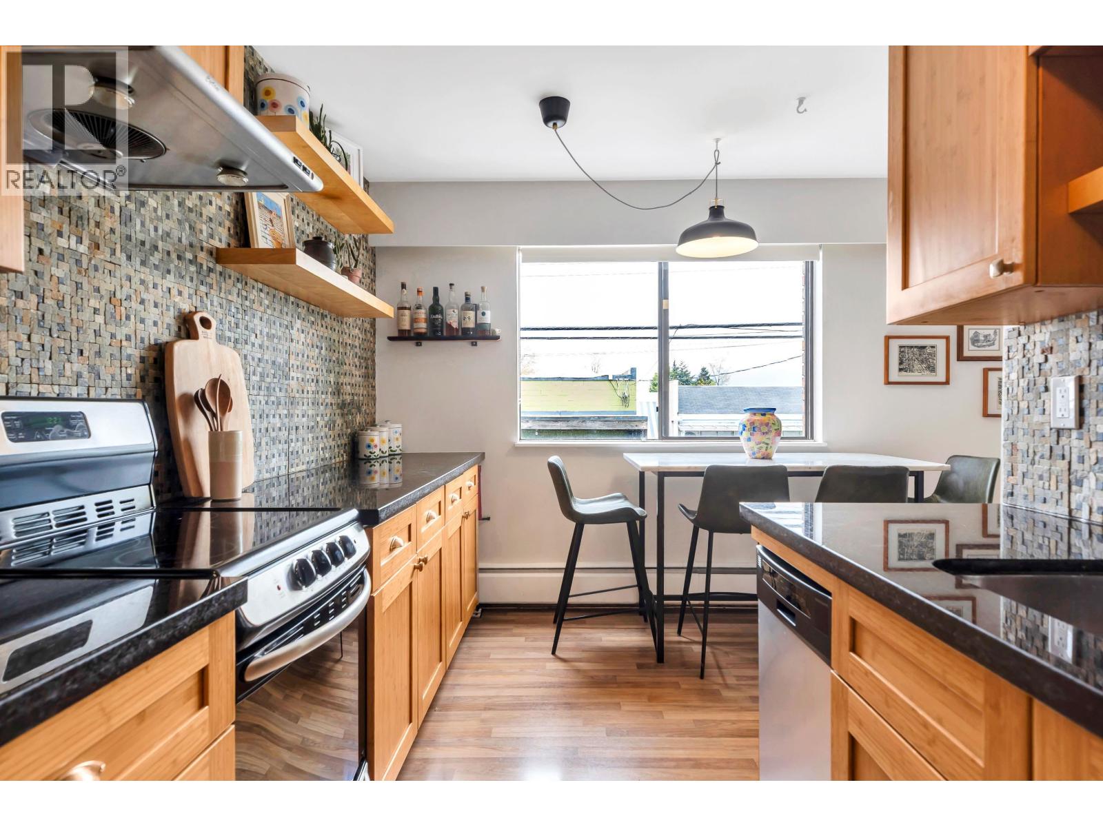 207 2080 Maple Street, Vancouver, British Columbia  V6J 4P9 - Photo 4 - R3114895
