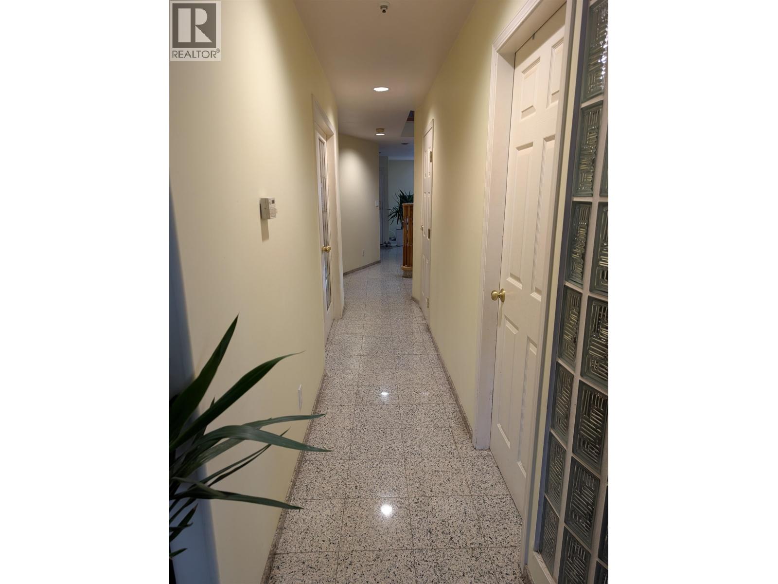2935 E 17th Avenue, Vancouver, British Columbia  V5M 2N4 - Photo 3 - R3129517
