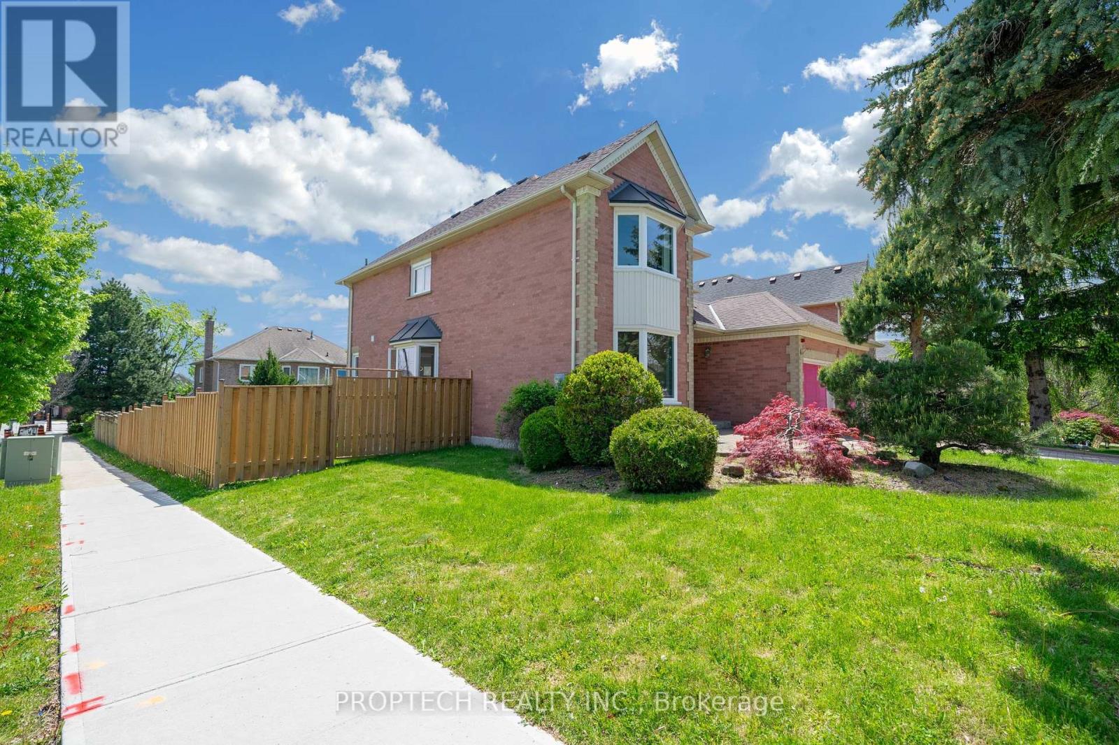 111 Paddock Lane, Markham, Ontario  L3P 7S3 - Photo 3 - N13211724