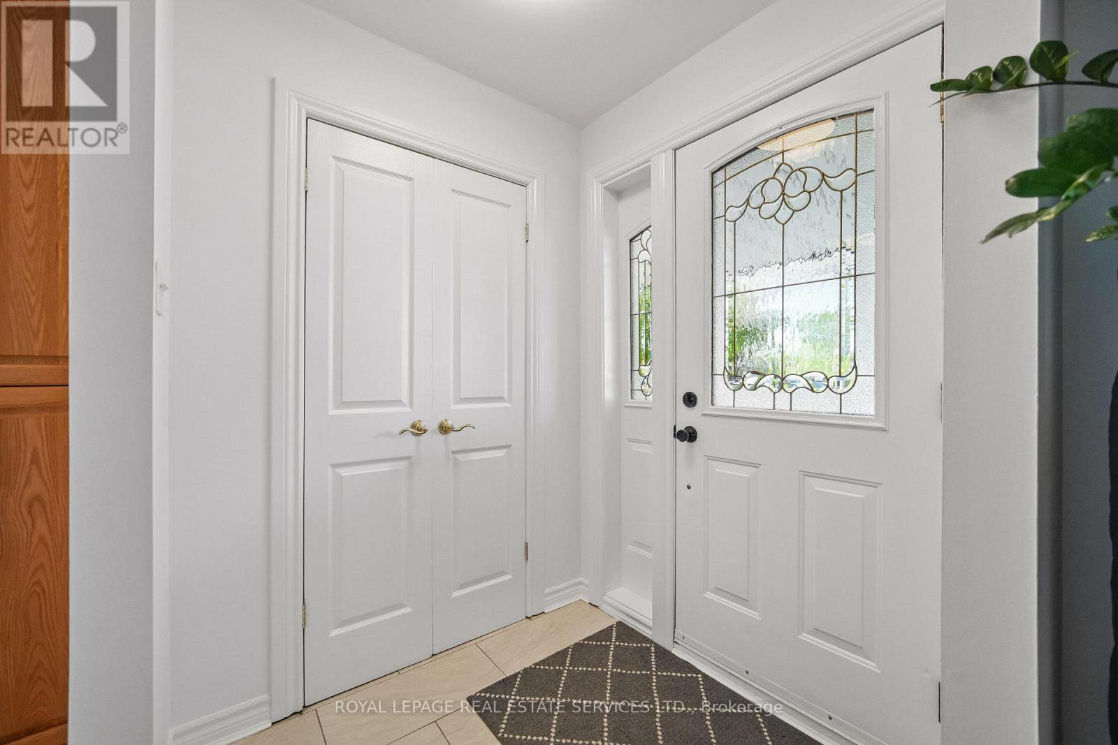 2362 Gareth Road, Mississauga, Ontario  L5B 1Z5 - Photo 5 - W13211722