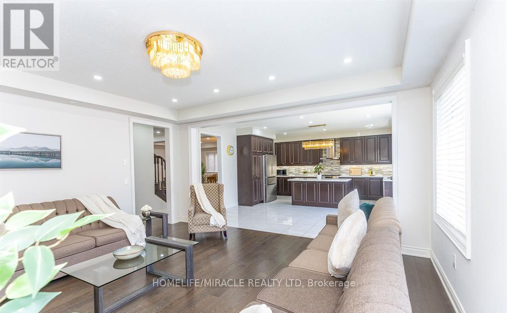 1535 Mendelson Heights, Milton, Ontario  L9E 1H3 - Photo 13 - W13211728