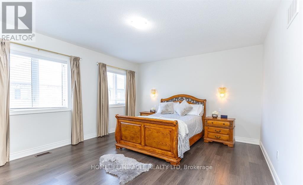 1535 Mendelson Heights, Milton, Ontario  L9E 1H3 - Photo 20 - W13211728