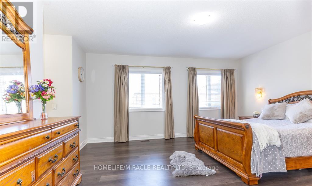 1535 Mendelson Heights, Milton, Ontario  L9E 1H3 - Photo 21 - W13211728