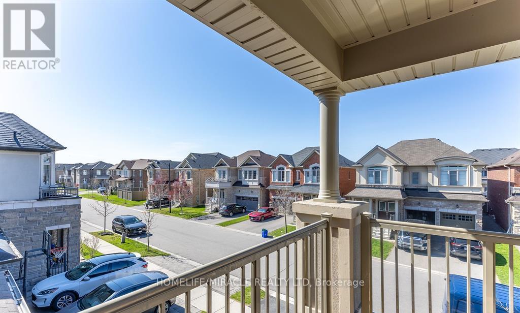 1535 Mendelson Heights, Milton, Ontario  L9E 1H3 - Photo 29 - W13211728