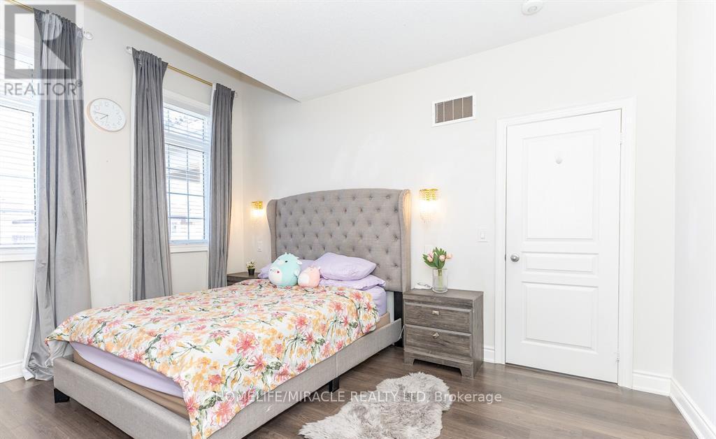 1535 Mendelson Heights, Milton, Ontario  L9E 1H3 - Photo 37 - W13211728