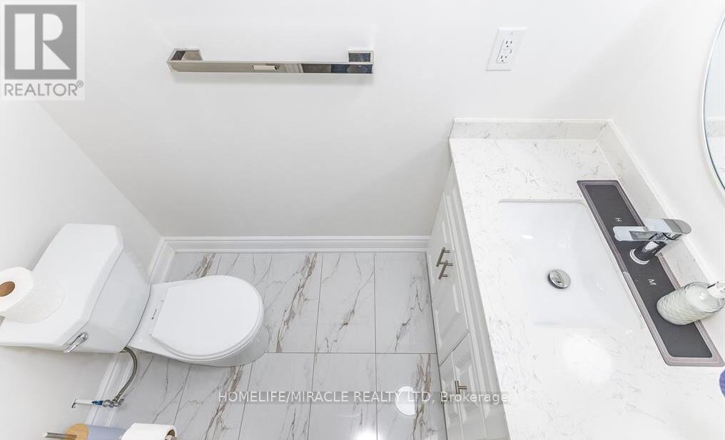 1535 Mendelson Heights, Milton, Ontario  L9E 1H3 - Photo 43 - W13211728