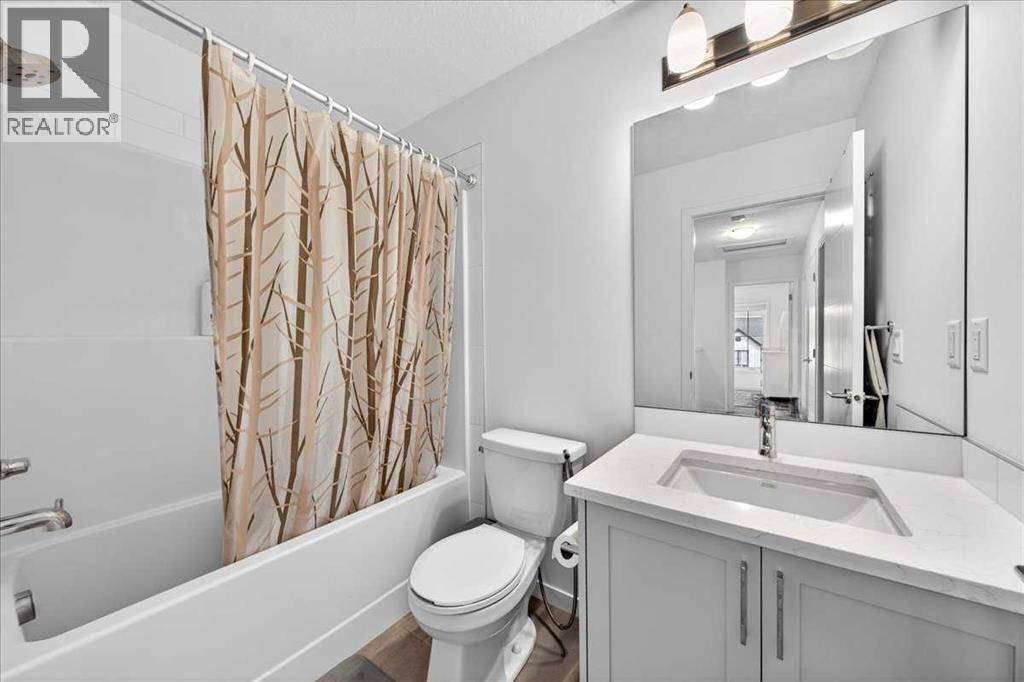 663 South Point Heath Sw, Airdrie, Alberta  T4B 5H7 - Photo 17 - A2307419