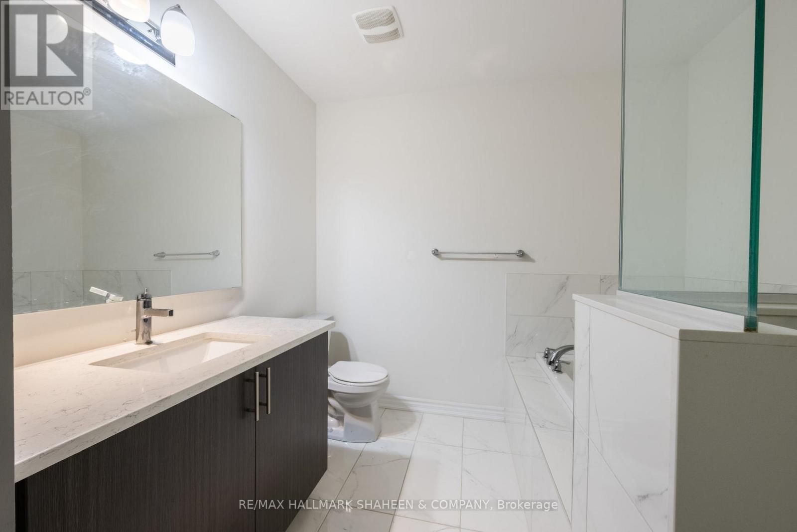 116 - 2553 Barbarolli Path, Oshawa, Ontario  L1L 0P9 - Photo 24 - E13206410
