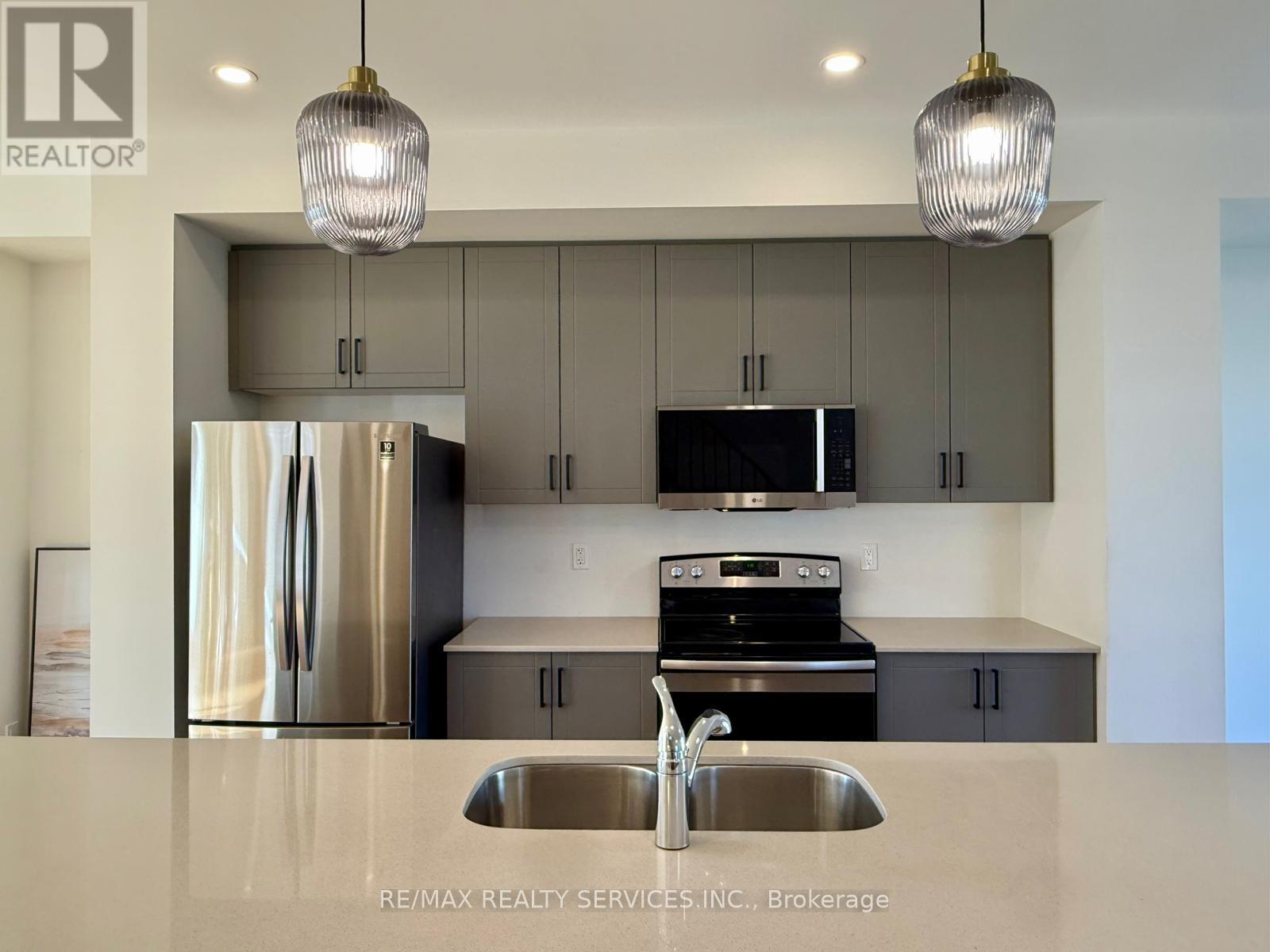 1801 Mitoff Place, Mississauga, Ontario  L4W 0E8 - Photo 14 - W13066016