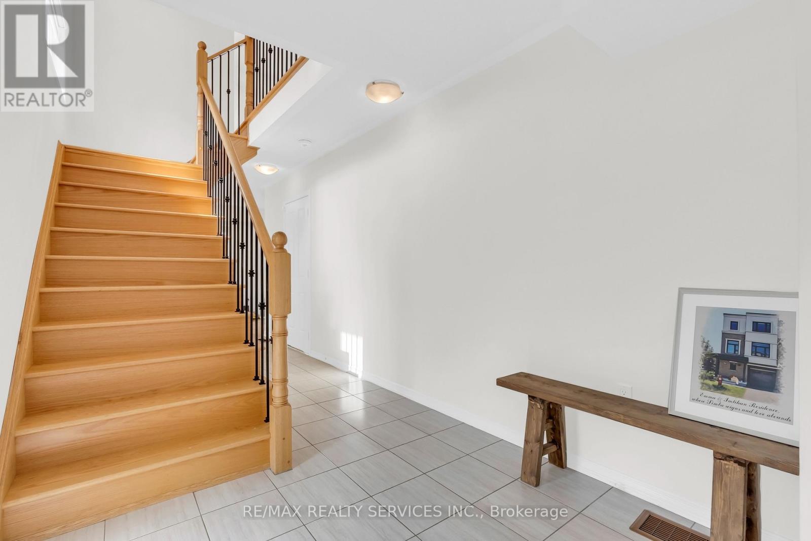 1801 Mitoff Place, Mississauga, Ontario  L4W 0E8 - Photo 32 - W13066016