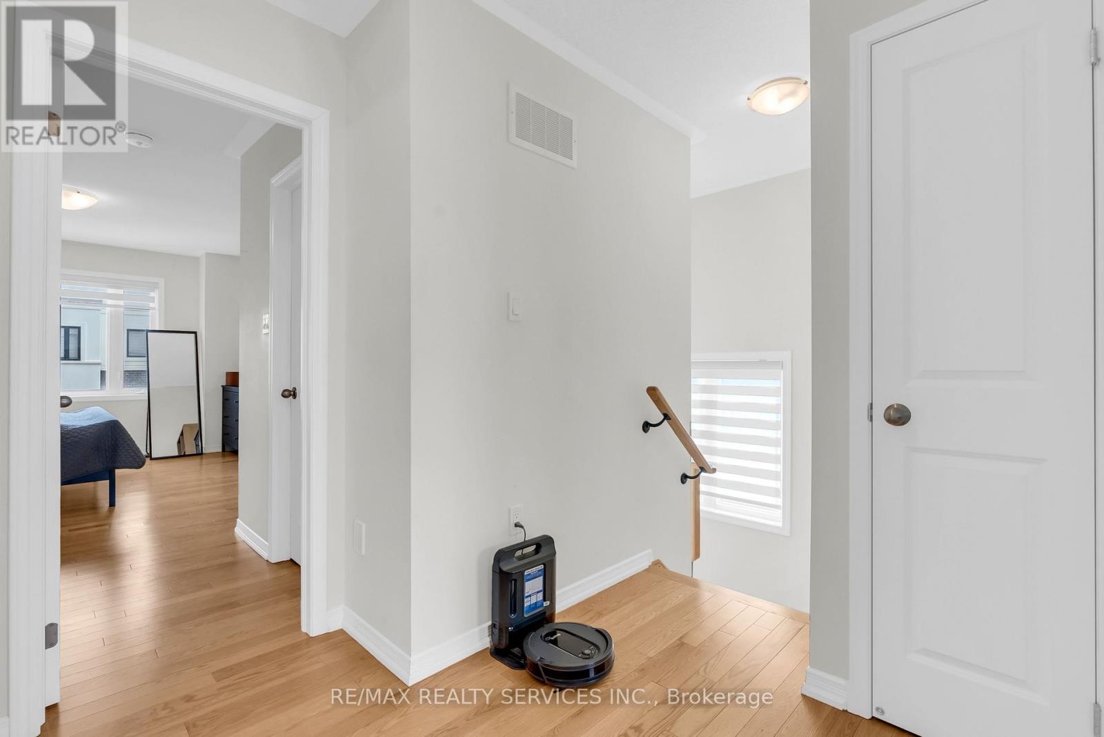1801 Mitoff Place, Mississauga, Ontario  L4W 0E8 - Photo 19 - W13066016