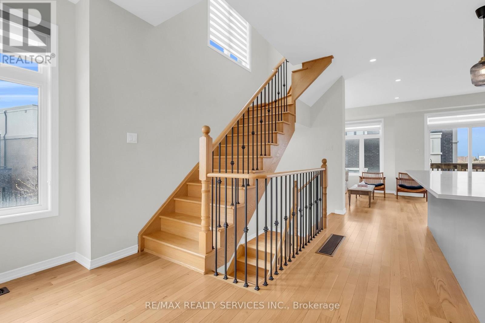 1801 Mitoff Place, Mississauga, Ontario  L4W 0E8 - Photo 17 - W13066016
