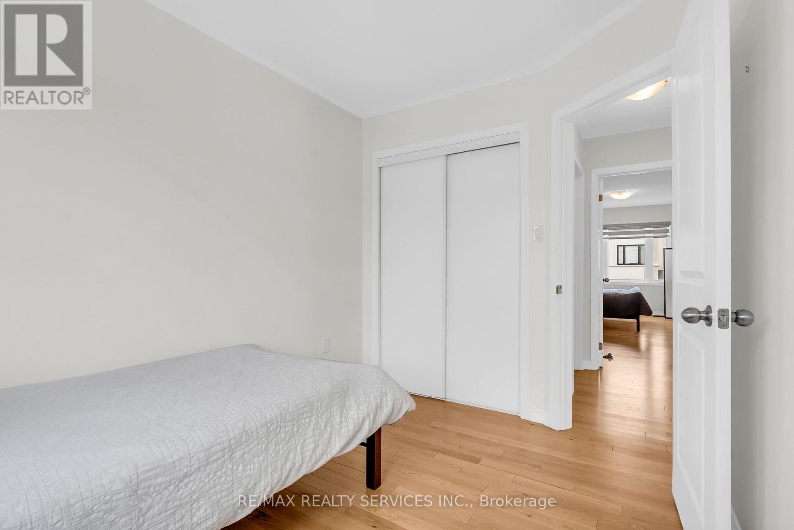 1801 Mitoff Place, Mississauga, Ontario  L4W 0E8 - Photo 31 - W13066016