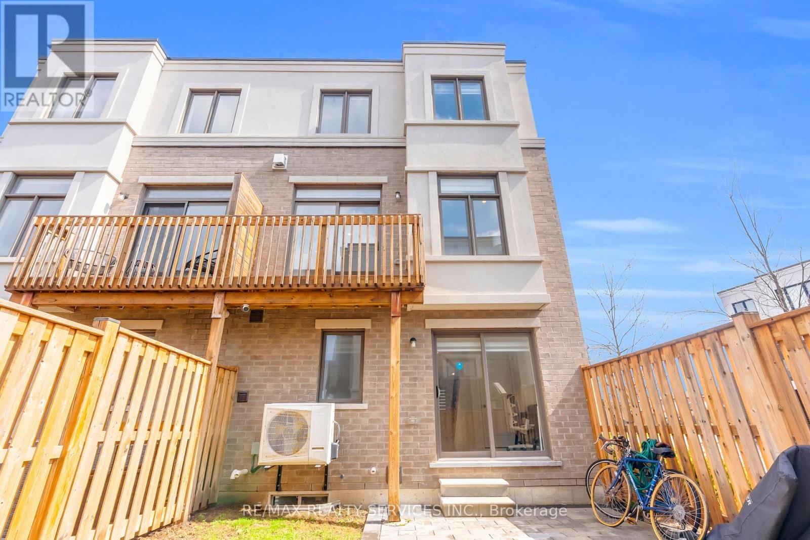 1801 Mitoff Place, Mississauga, Ontario  L4W 0E8 - Photo 39 - W13066016