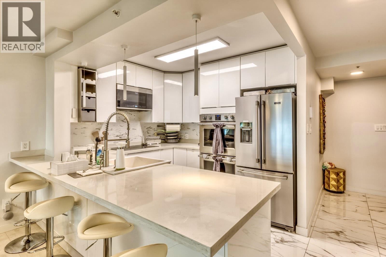 704 2468 E Broadway, Vancouver, British Columbia  V5M 4V1 - Photo 12 - R3129510