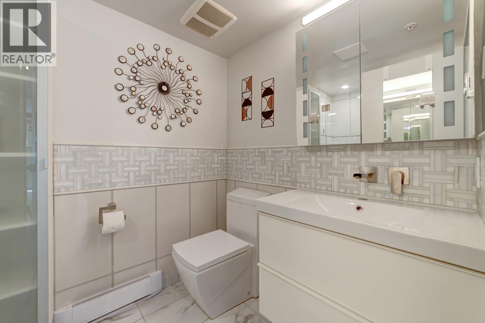 704 2468 E Broadway, Vancouver, British Columbia  V5M 4V1 - Photo 18 - R3129510