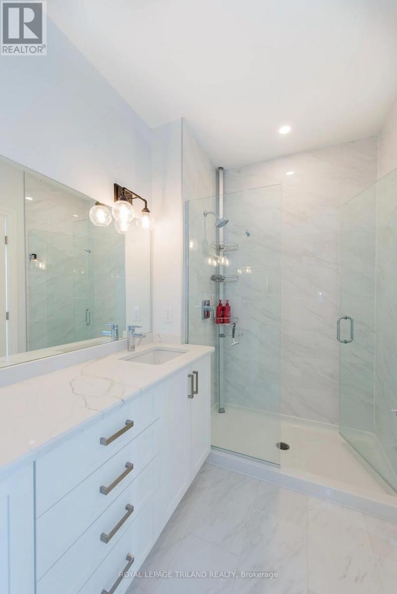 1403 - 260 Village Walk Boulevard, London North, Ontario  N5X 0A6 - Photo 30 - X13211794