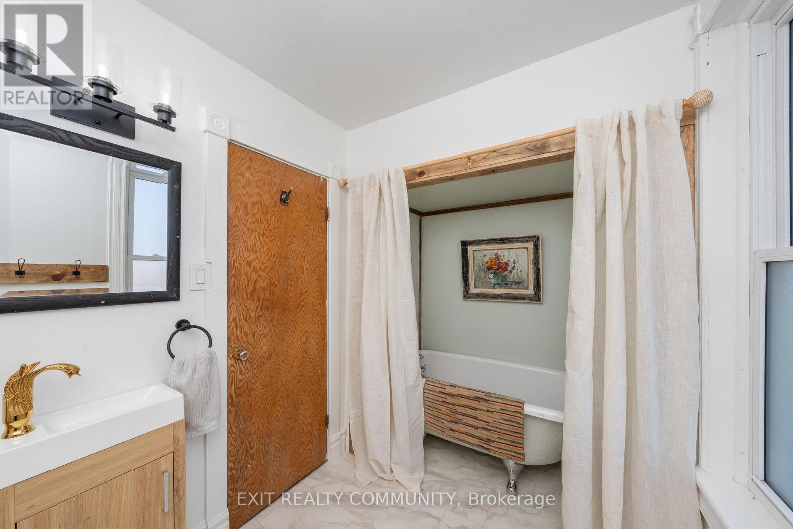 7053 Aughrim Line, Dawn-Euphemia, Ontario N0P 1C0 - Photo 20 - X13211810