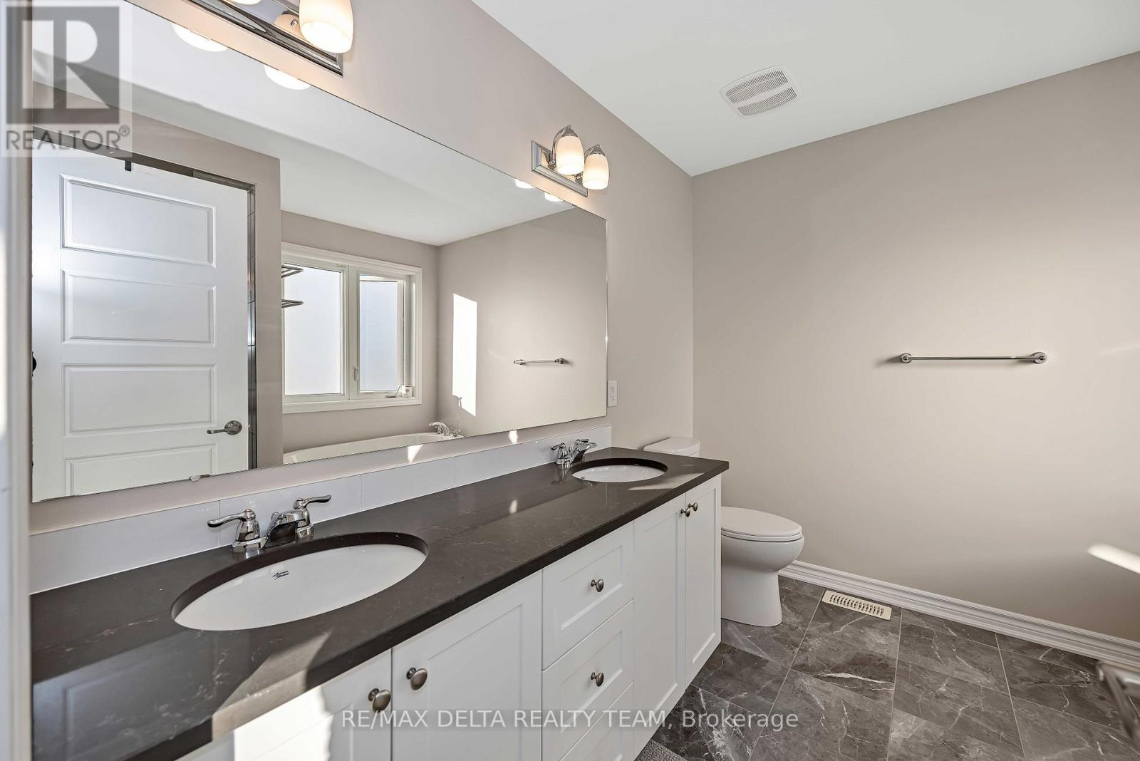 266 Brassy Minnow Crescent, Ottawa, Ontario K2J 6J9 - Photo 18 - X13211788