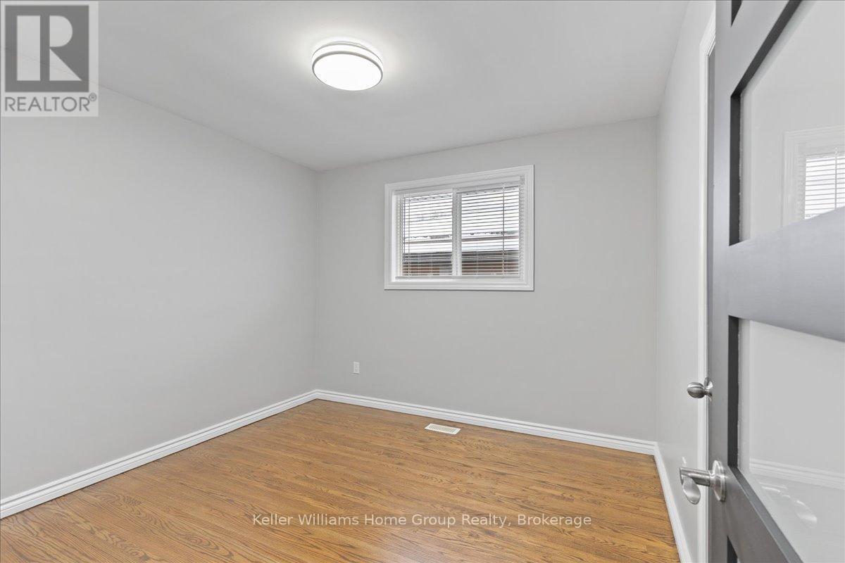132 June Street, Hamilton, Ontario  L9A 2R9 - Photo 18 - X12909290