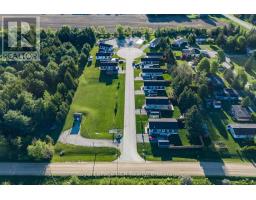 212 SPRUCE DRIVE, West Grey, Ontario