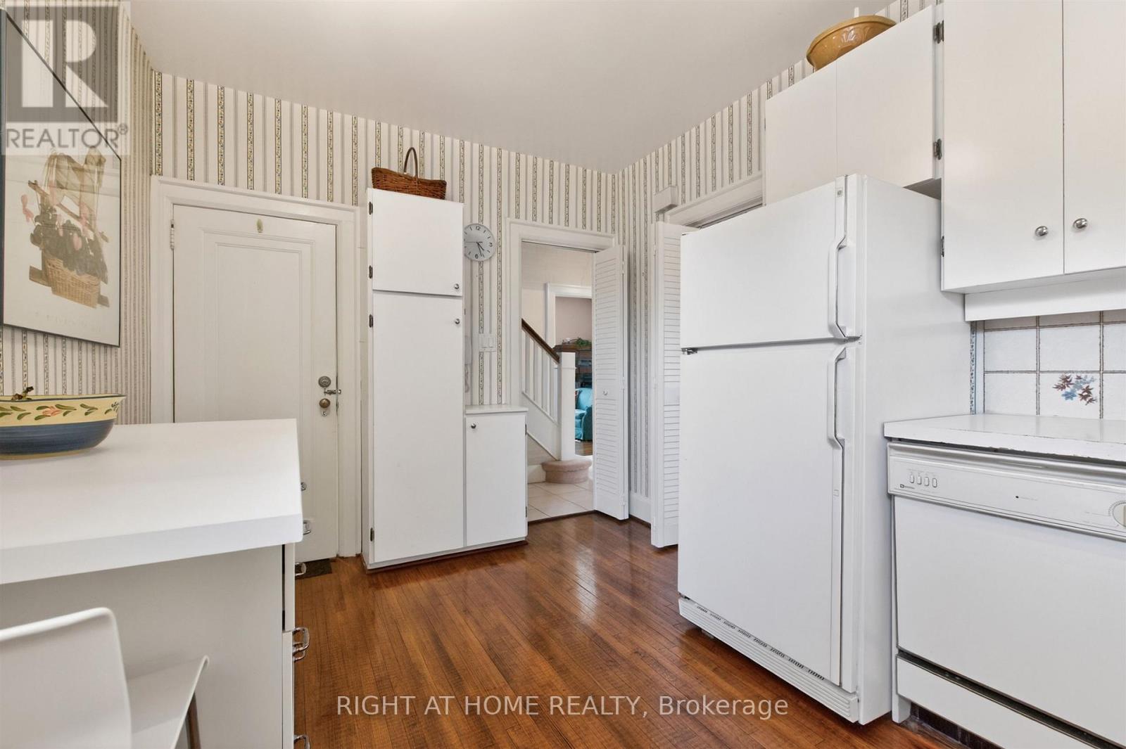 37 Heather Street, Toronto, Ontario  M4R 1Y4 - Photo 14 - C13211756