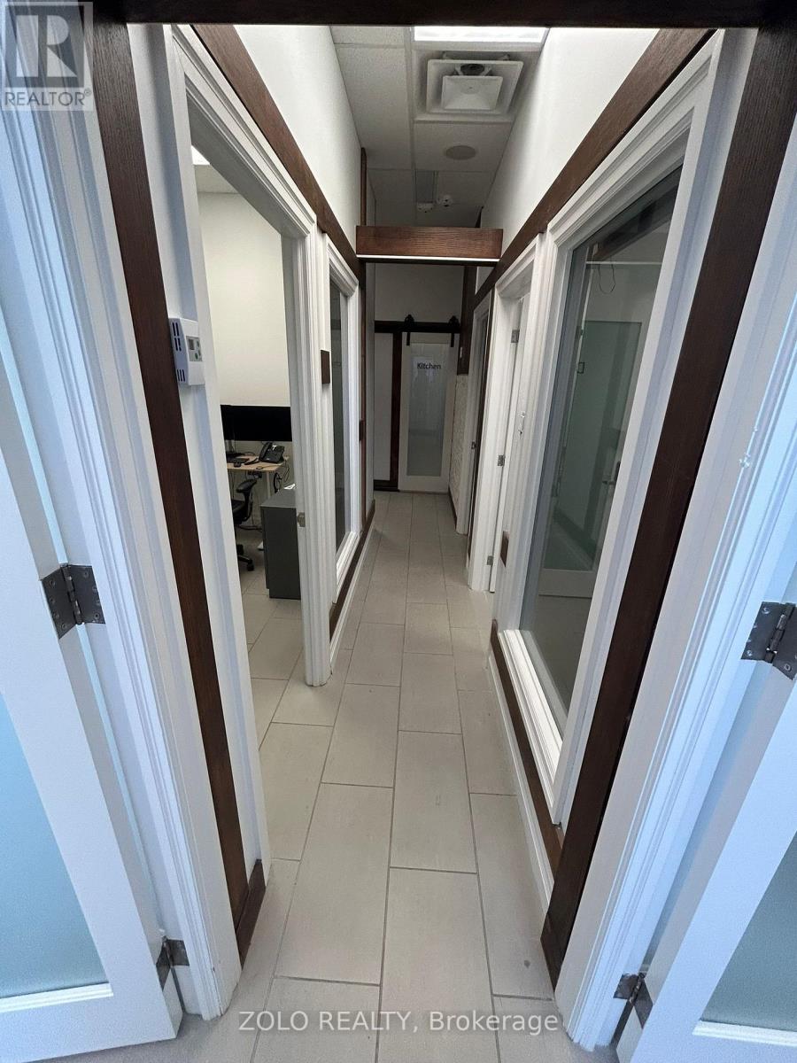 209 - 5409 Yonge Street, Toronto, Ontario  M2N 2G7 - Photo 2 - C13211758