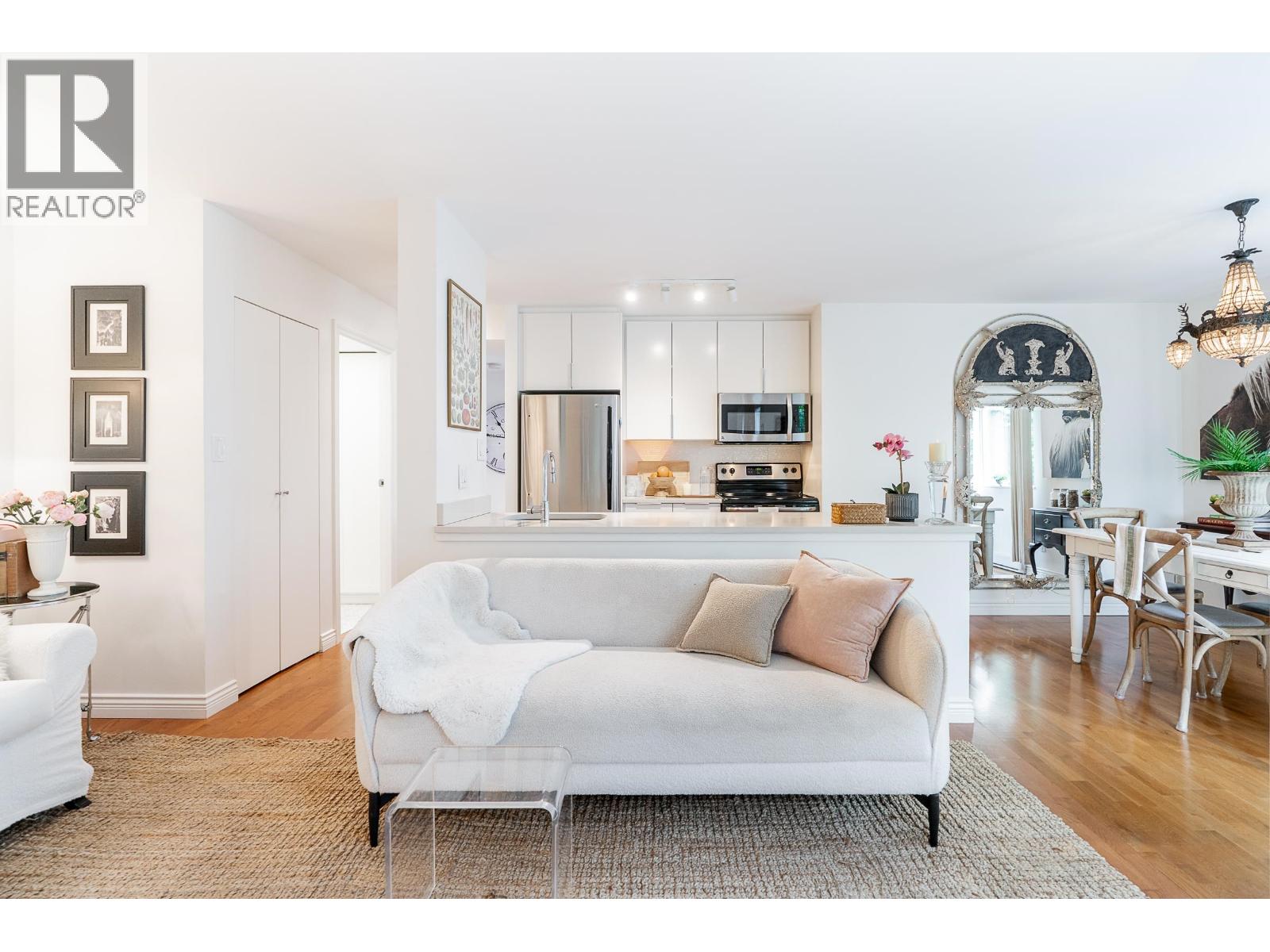605 1510 W 1st Avenue, Vancouver, British Columbia V6J 4S3 - Photo 3 - R3129547