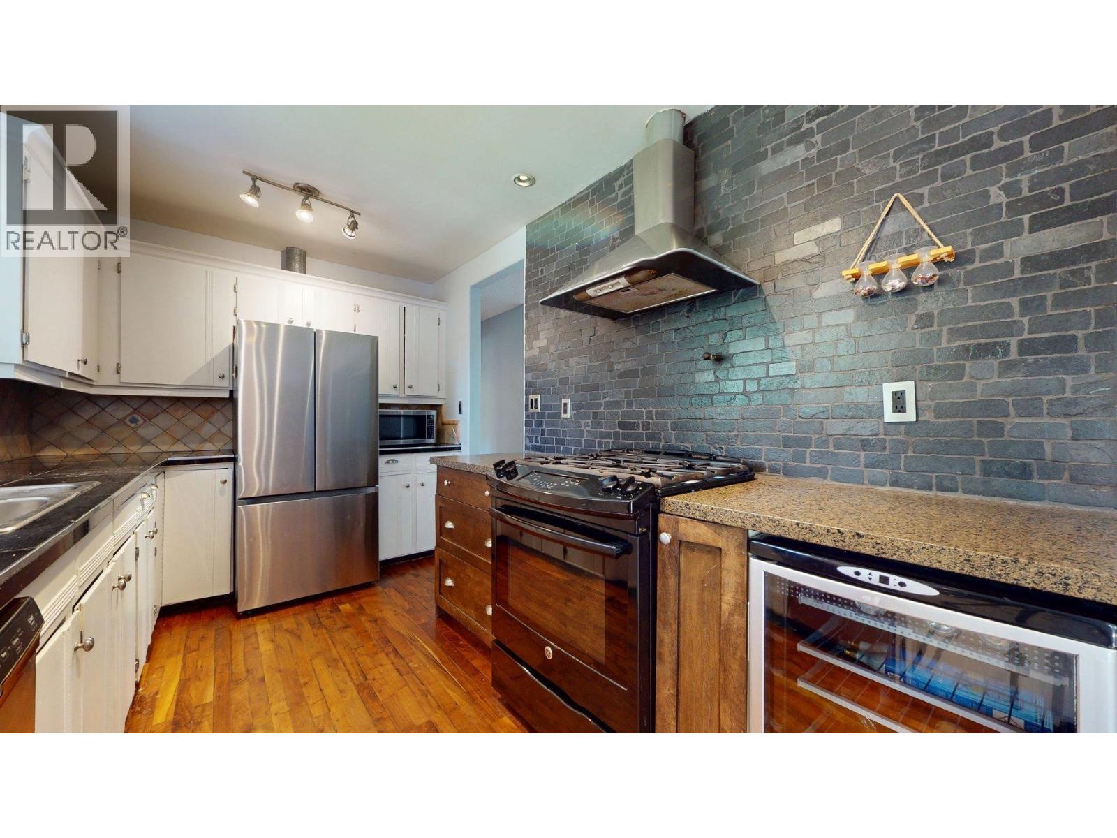 1254 Depot Road, Squamish, British Columbia  V0N 1H0 - Photo 11 - R3129544