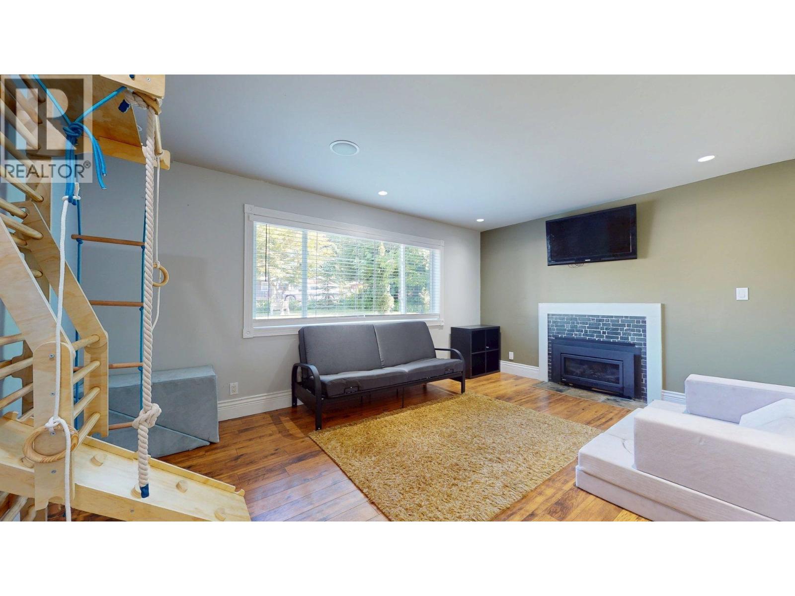1254 Depot Road, Squamish, British Columbia  V0N 1H0 - Photo 24 - R3129544
