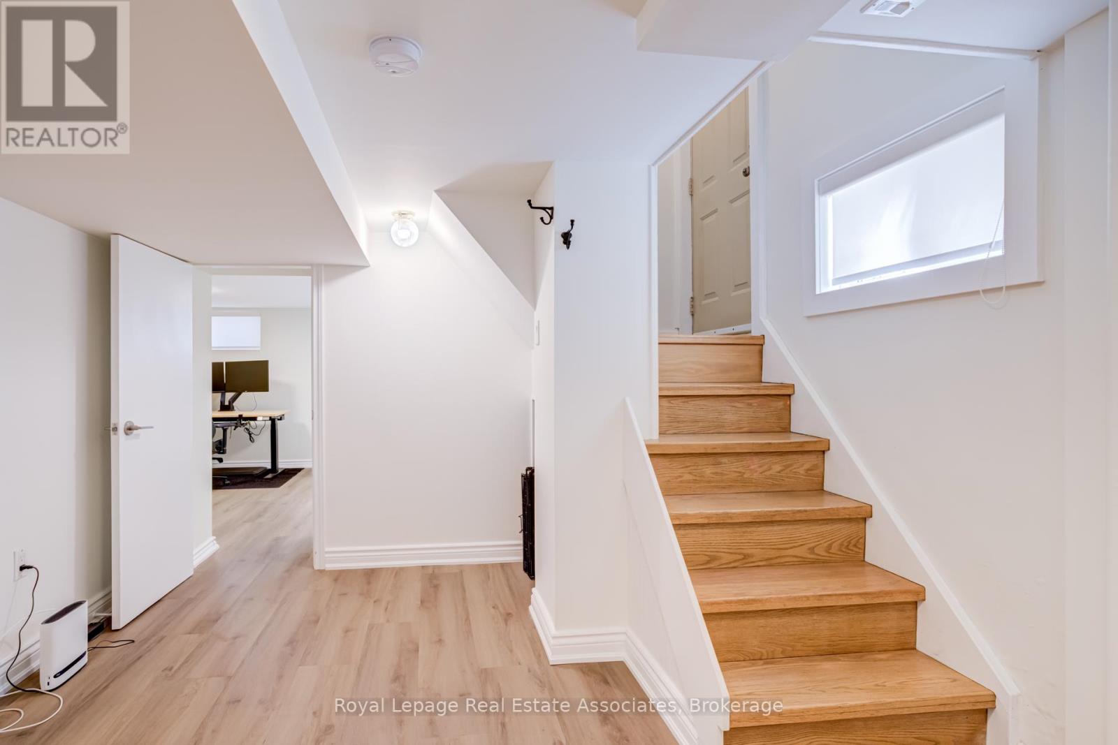 43 Heale Avenue, Toronto, Ontario  M1N 3X6 - Photo 12 - E13211754