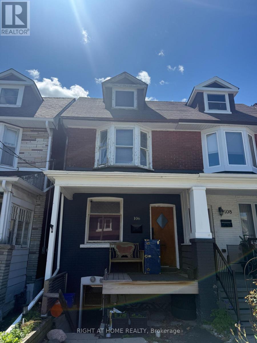 106 Donlands Avenue, Toronto, Ontario  M4J 3P1 - Photo 1 - E13211802