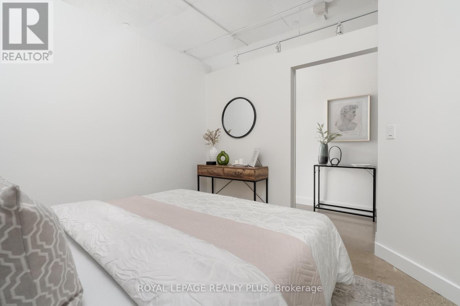 1016 - 2 Fieldway Road, Toronto, Ontario  M8Z 0B9 - Photo 19 - W13211804