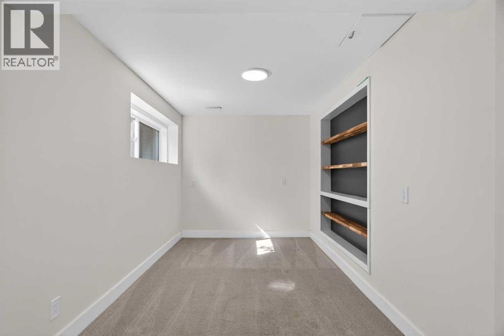 48 Shawcliffe Close, Calgary, Alberta  T2Y 1H5 - Photo 30 - A2315812