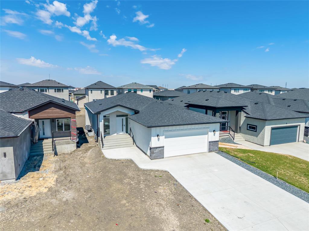 81 Aspen Cove, West St Paul, Manitoba  R4A 4A9 - Photo 1 - 202611212